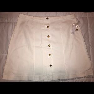 🌻NWT Denim White Mini-Skirt